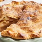 The Perfect Easter Apple Pie: Sweet Filling and Flaky Crust